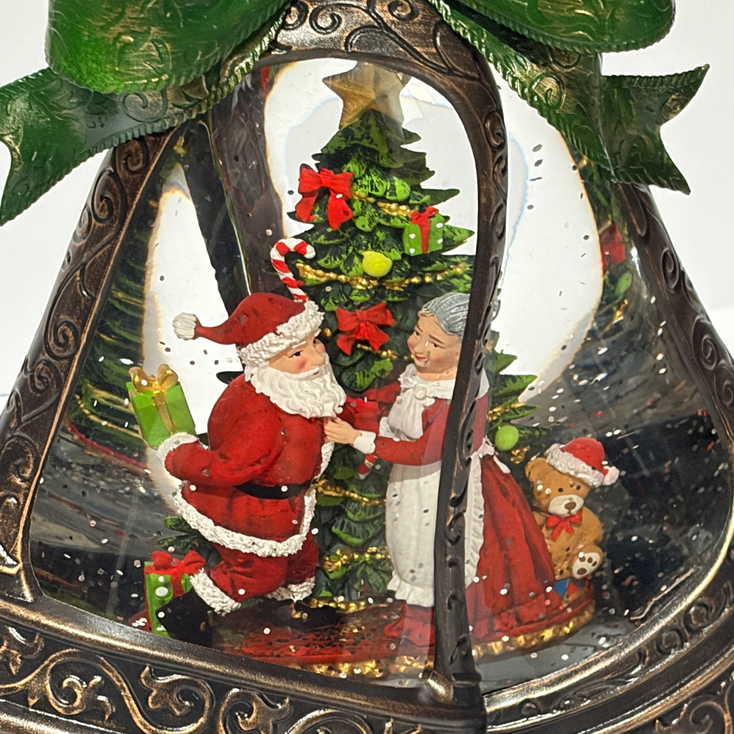Mr & Mrs Claus in Bells Snow Globe